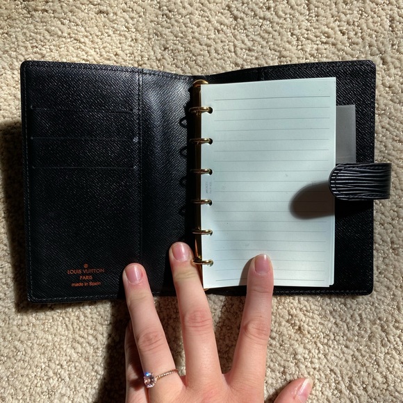 Authentic Louis Vuitton Epi leather Agenda Cover black silver - Picture 12 of 13